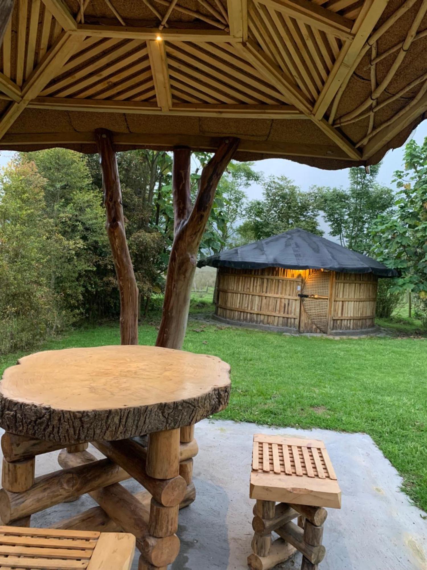 Hostal La Laguna Villamaría Eksteriør bilde